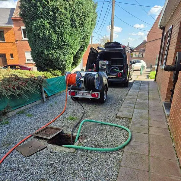 Service débouchage urgence professionnel 24h 7j